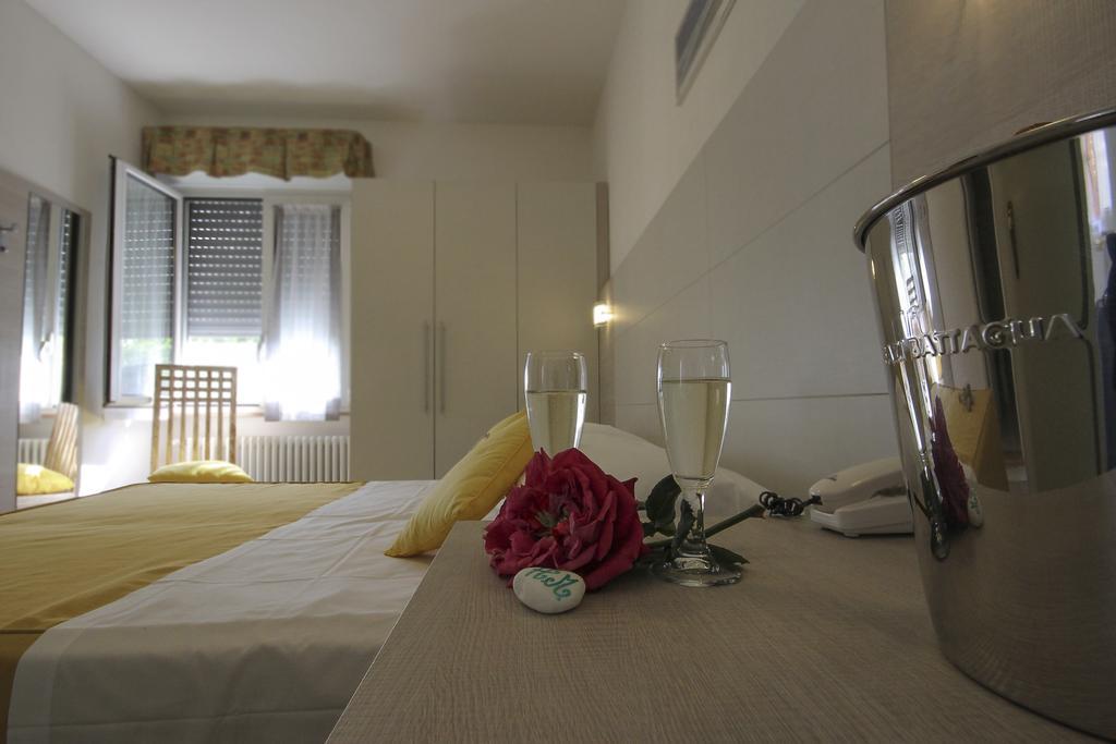 Hotel Miramare Forte dei Marmi Pokój zdjęcie